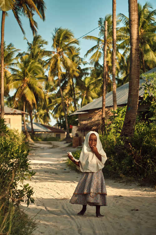 Item #81057615018985245267668409952199543064735075507553677475786031441073194139649 Media