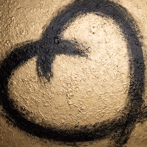 Item #114356424979646912091291396938675079969318378250921425408739931251729315659777 Media