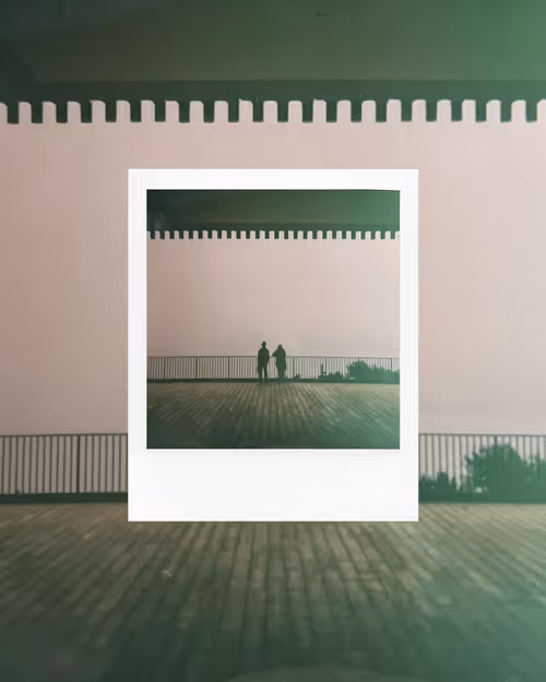 Item #74919671080462582679707268034182359851627258659556261266180171625798844809217 Media