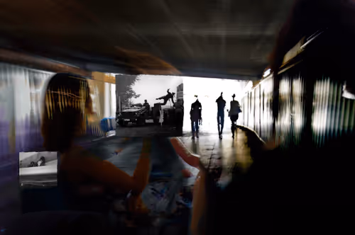 Item #27953109564246580957882021021992577706177357945792236001331994407912310046730 Media