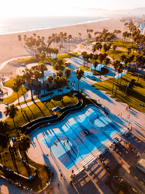 Item #91501497008151221125596935841676000512183505427004855270702190576353685798913 Media