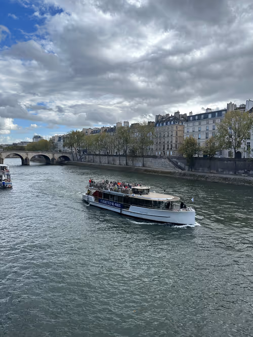 Item #25521092131356807730972205969166247316644464147603329584197842666395266973796 Media