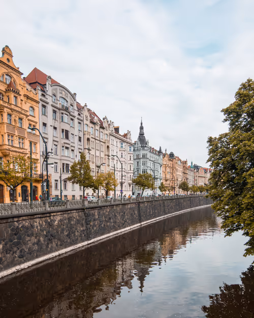 Item #66460689049240691187665992793349203300981892651978130427765601849470665883649 Media