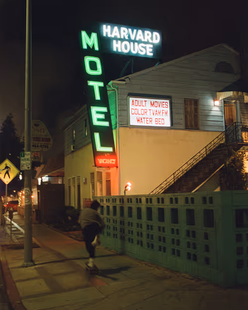 Item #103337611933110337448161440806560268112476320183319594419260887117550181154817 Media