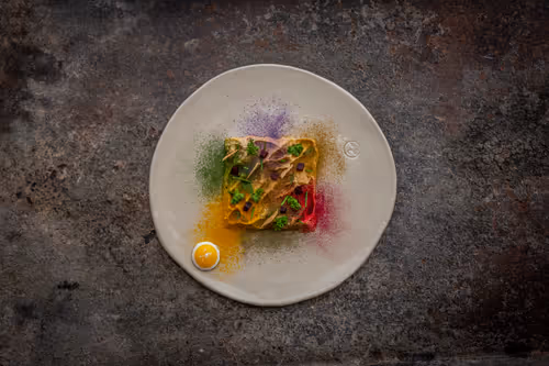 Item #81064058490416636950664070293285170912497034677934174222166960375377457840129 Media