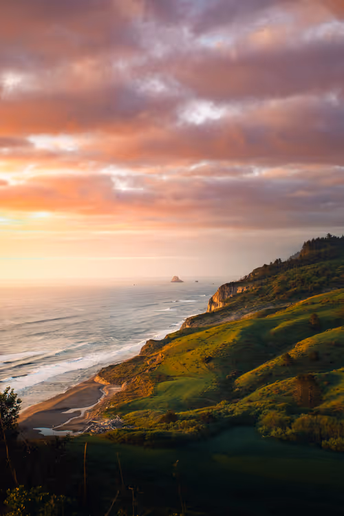 Item #28249669150142615207579555762608265536132247185199409993543532429978483294209 Media