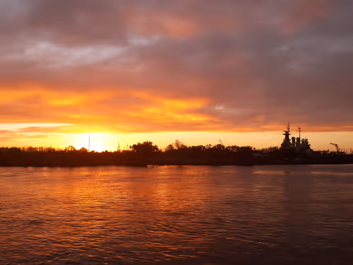 Item #31034686218974135791742659771557221930689516022793275851118188503733851127809 Media