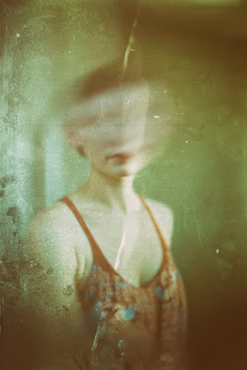 Item #109931125644720774743925664871075202306165972680174386762390863709410120695809 Media