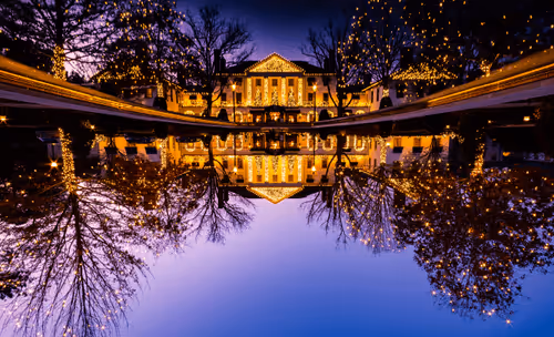 White Elephant: Williamsburg Inn at Christmas