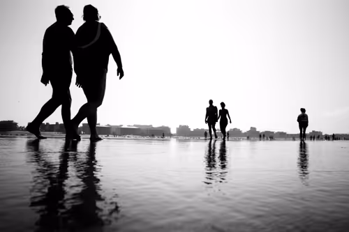 Item #84740494611360022042508087087115616552921559828859805529348872665064584249345 Media