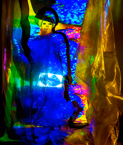 Item #96256918903236893927075823538781400565746838975666275483429199089533362110564 Media