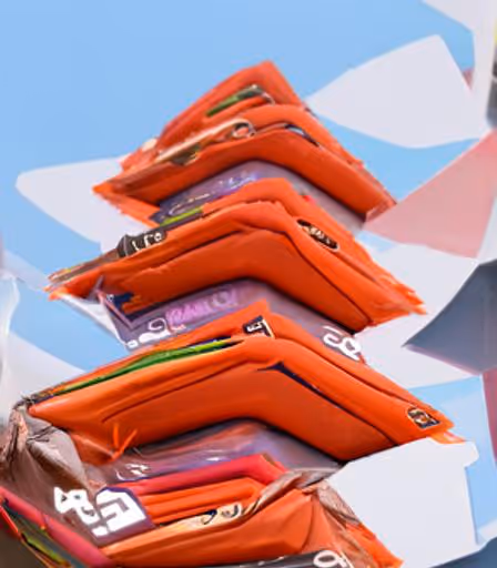 Item #62968683228342030818755681980163128341161328806895544236334530258619393376257 Media