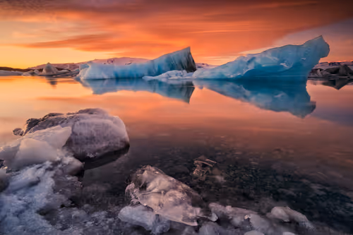 Item #33905874090819082513688943538230910820806372635716531311002980212437168422913 Media