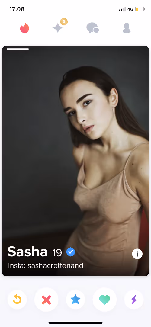 Item #32592605902366487313093887132355180973960549645314403950557470525995488378881 Media