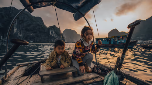 Item #38640678418960091879167073134620808059318826379912893500964934301969784242177 Media