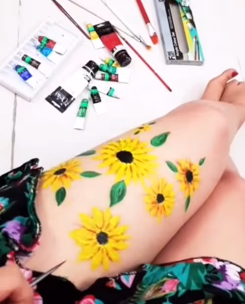 Item #73677050690402449390281944903434868195852296457873004910796535968076526518273 Media