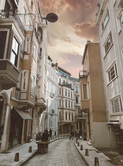 Item #53971900352165133628402345628134757664238077359339048076666960126853435621377 Media