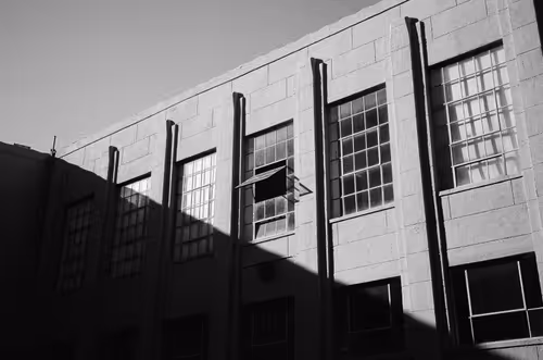 Item #109035602226808003781190119812646007383870584685532442463381147000765658693633 Media