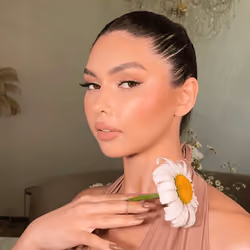 Facets of beauty 