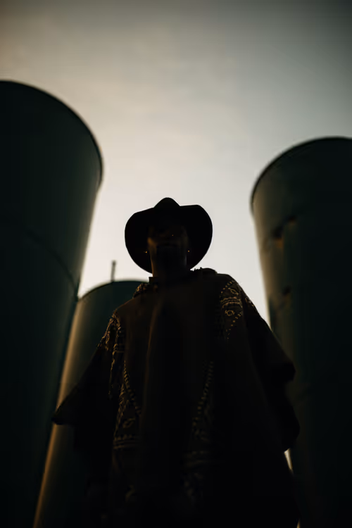 Item #36045632847233022264095028712111314978110877822794841841434272731165852958721 Media