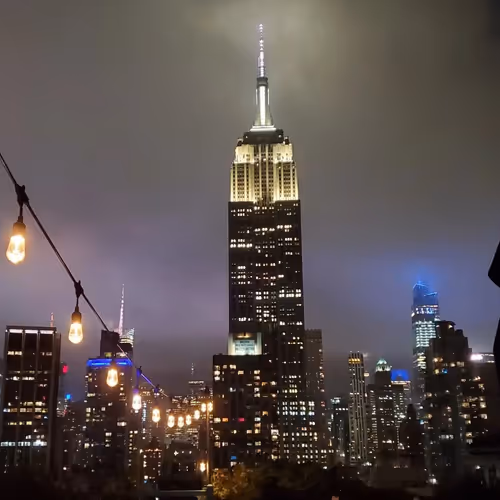 Item #57249021640470206178621027455304033076031075488030729871667487694394432159745 Media