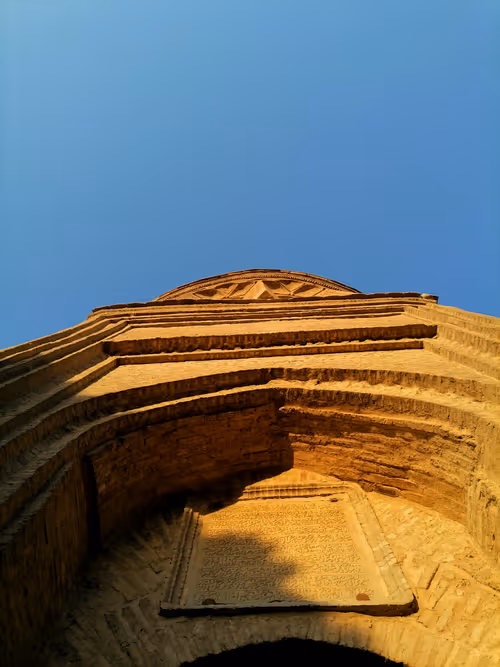 Item #68595384331479741982530928950306074531751535382951790992935385931496688713729 Media