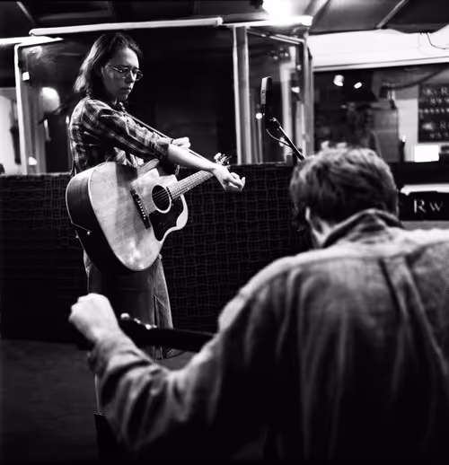 Item #56431751608181922231259635946092067407977788553703326303680802243680525090817 Media