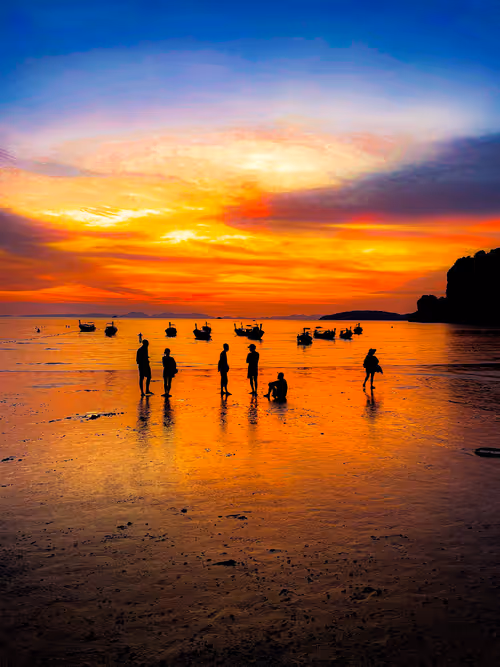 Item #19706736647229879656822454132754720829342414100240411727761358956325047894017 Media