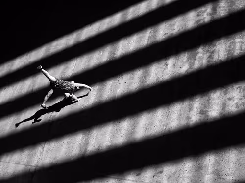 Item #16727940686783797344175570121912403801035808003795446497527909989785576407041 Media