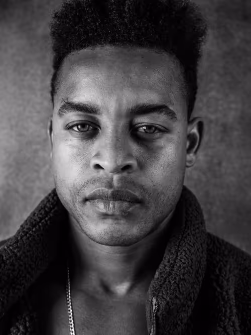 Item #8991158009075691006233407383159107478392211562958348047534999699042022195201 Media