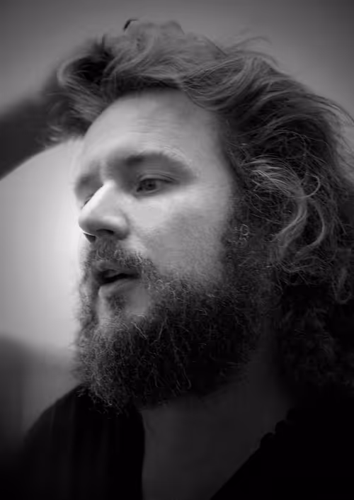 Item #56431751608181922231259635946092067407977788553703326303680802227187850674177 Media