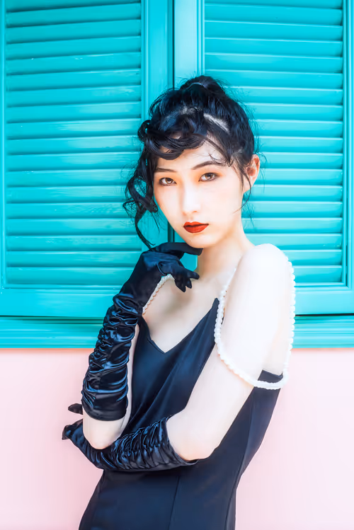 Item #115430530021268454506709462617258432423083676323812975140675143034613308325889 Media