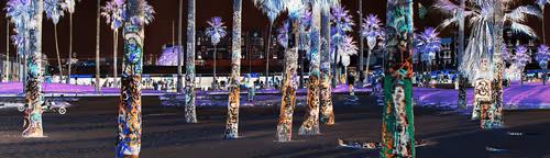 Item #59132355562186324700850821844442436394047262304885251221794294028198687539201 Media