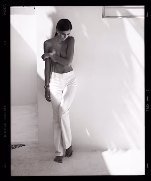 Item #92164906620106145587468133804147833328318986001025781549215792862863808266241 Media