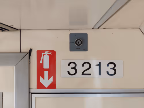 Item #11772158299860598059635981857822942558920084481603702245382385905001771827201 Media