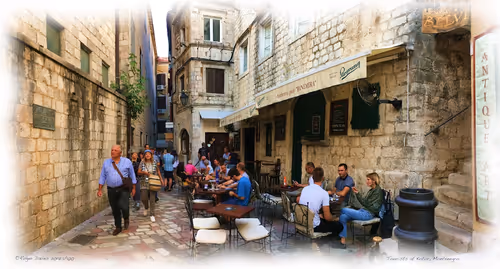 Item #25766228410116791685339336380012731519026805930459738932816938919361798733924 Media