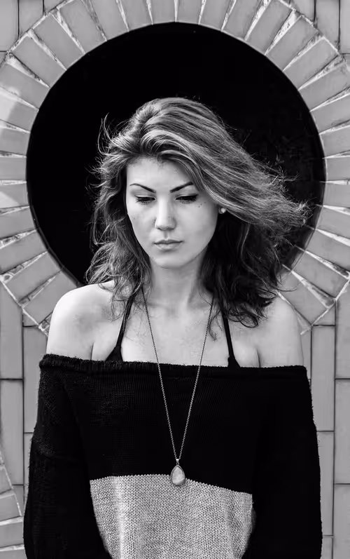 Item #78779691148455323171886345631012233382671645347484645066239978750888344813569 Media