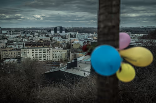 Item #4375115208171662398757709417791216617025009038077306019347163337128914452481 Media