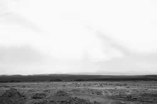 Item #44882446658105913853796509950000769097268566916228504631757224078741837185025 Media