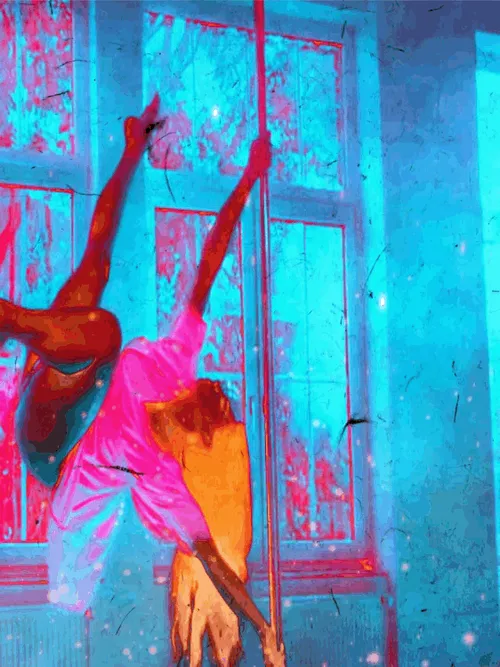 Item #50351019710823885240711470716980260458392717935918933641790229571025166663681 Media