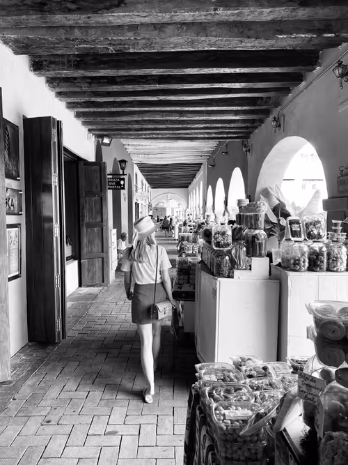 Item #41673148381276602242118576638571883015956905201675020614810101386301631627284 Media