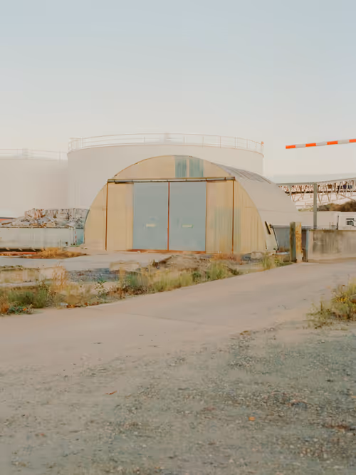 Item #86971918165072158782277371317872042949558598039466230043701204741200661184513 Media