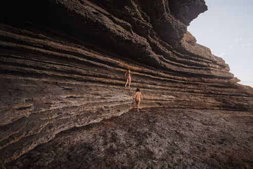 Item #61391337171317140422773218600803831211988989866451472612993262351580846358529 Media