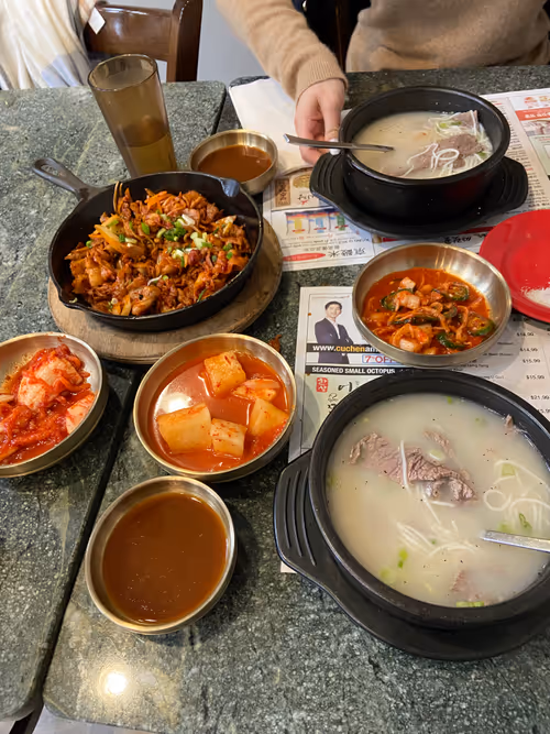 Item #28057322765455860027473511139593759815550075525393811223571900650021720162305 Media