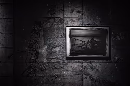 Item #49129412008169772786986690209537281524902027925806806199562930644267793645569 Media