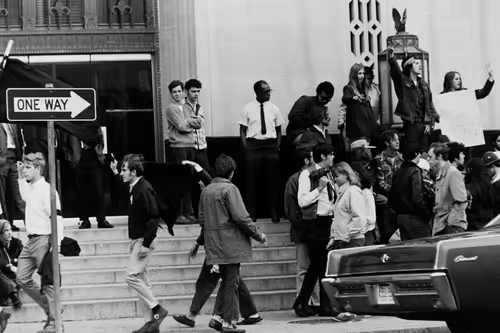 Item #103869953884735727563221393256320645863605690120870363676987596903800333402113 Media