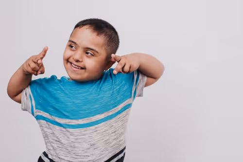 Item #33236787763217708342919222781243966948826308634410916301259422250934009331713 Media