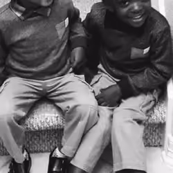 JNEL Twins: 'That's Funny'