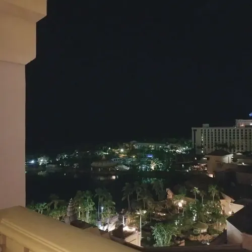 Lightning on Paradise 