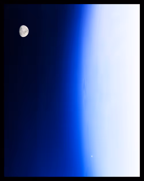 Item #109990569529100249910104175060987532296374552151615527288588051236303593799681 Media